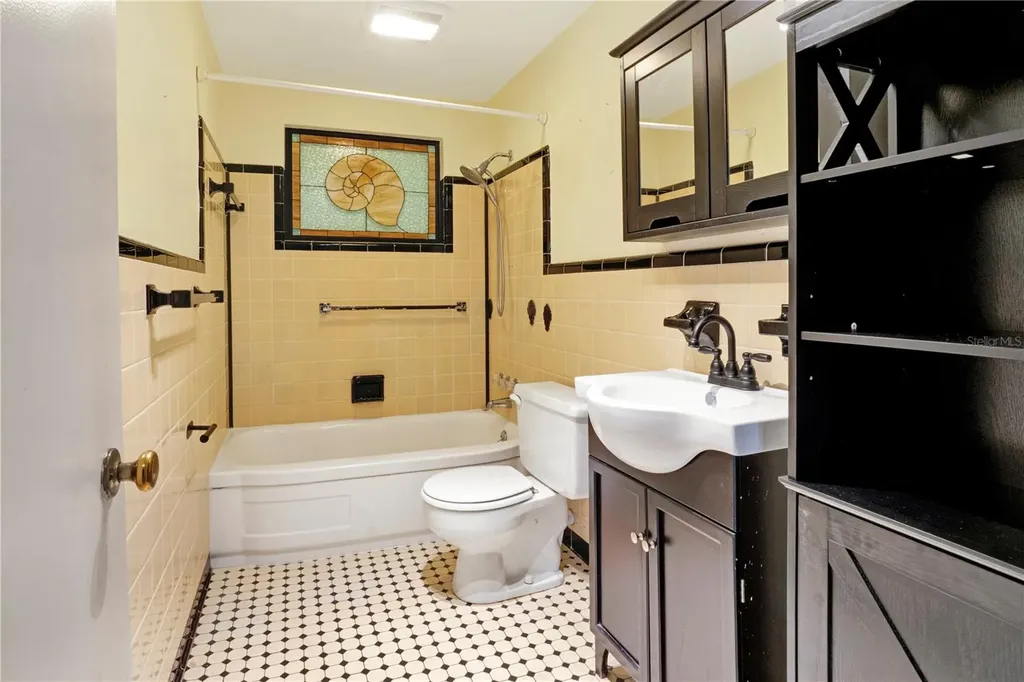 3510 4th Avenue W Bradenton FL 34205