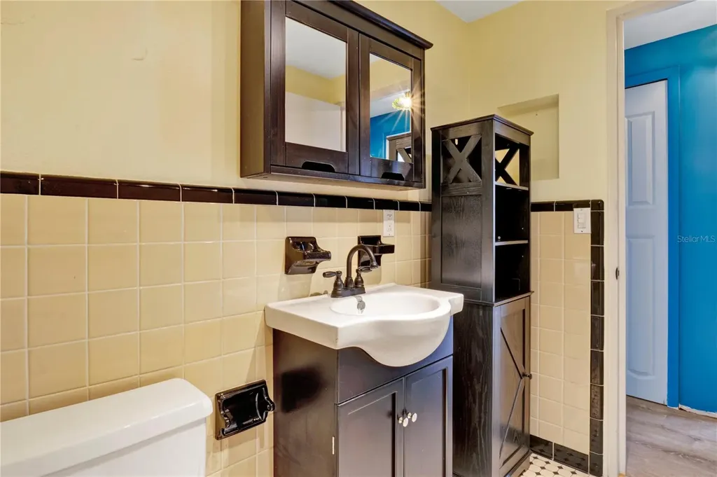 3510 4th Avenue W Bradenton FL 34205