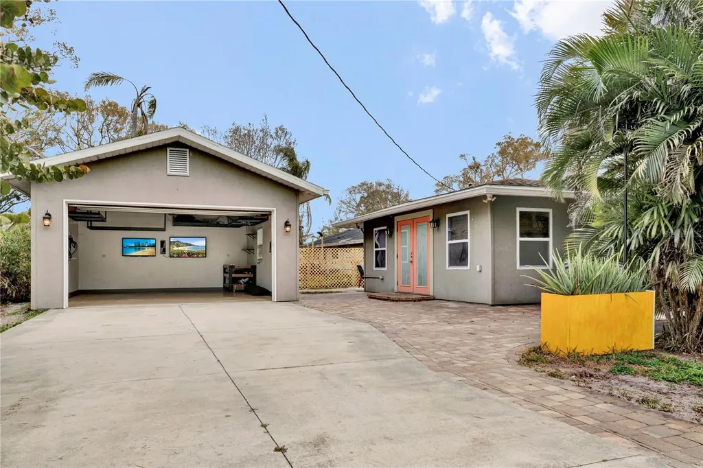 3510 4th Avenue W Bradenton FL 34205