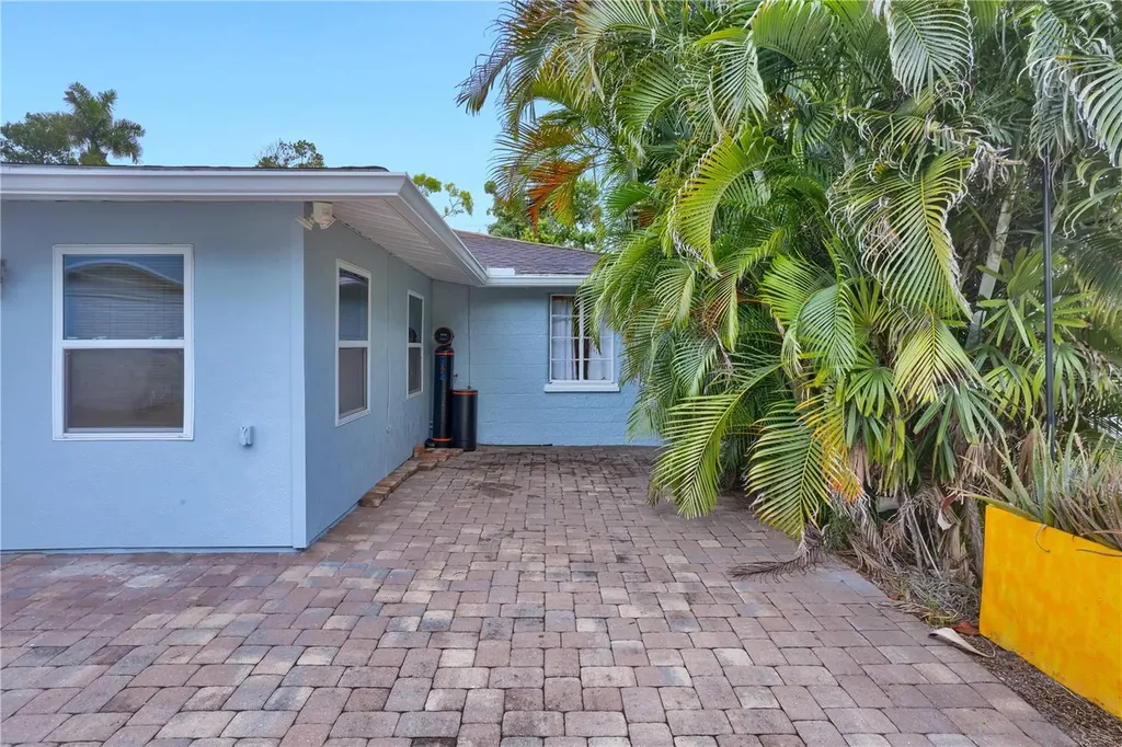 3510 4th Avenue W Bradenton FL 34205