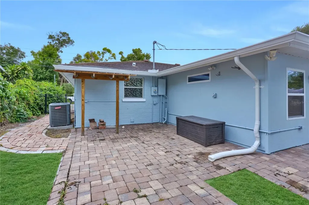 3510 4th Avenue W Bradenton FL 34205