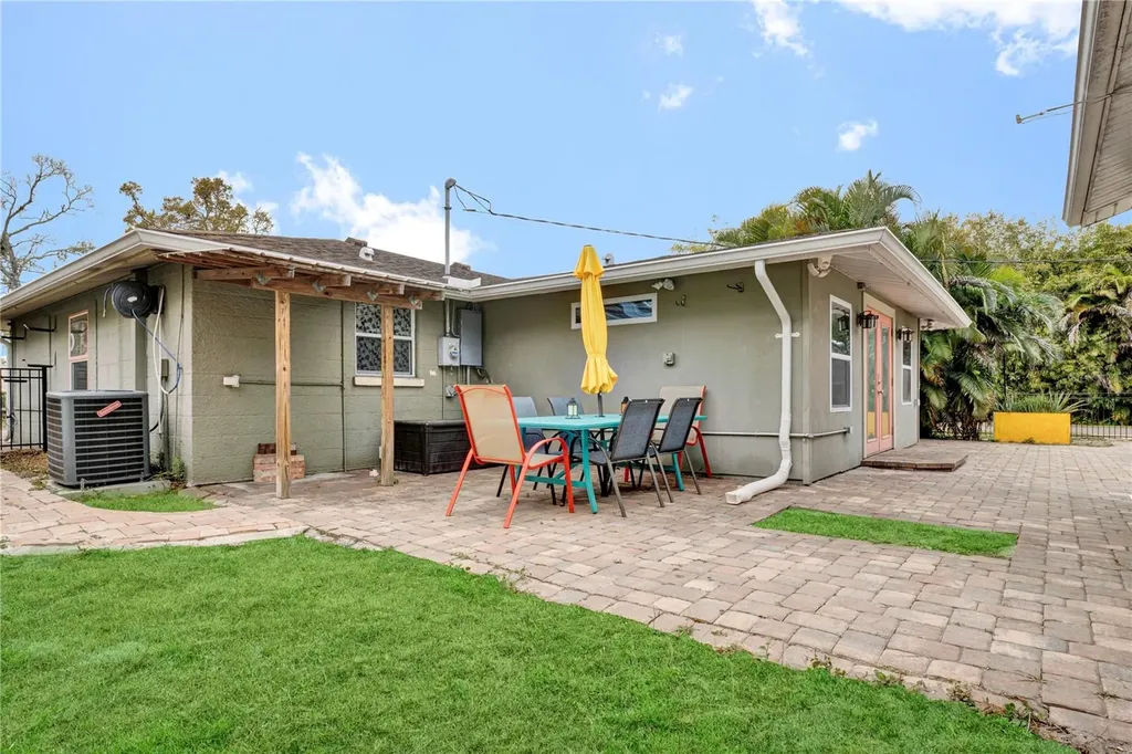 3510 4th Avenue W Bradenton FL 34205