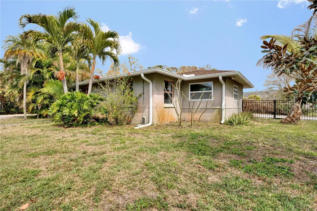 3510 4th Avenue W Bradenton FL 34205