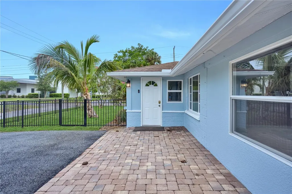 3510 4th Avenue W Bradenton FL 34205