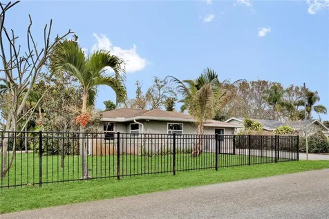 3510 4th Avenue W Bradenton FL 34205