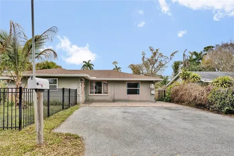 3510 4th Avenue W Bradenton FL 34205