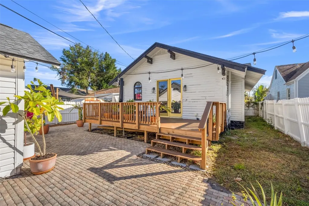 2747 3rd Avenue N St Petersburg FL 33713