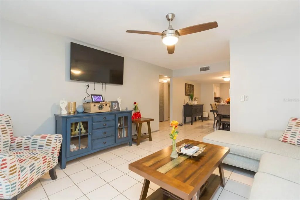 14472 Reuter Strasse Circle Tampa FL 33613