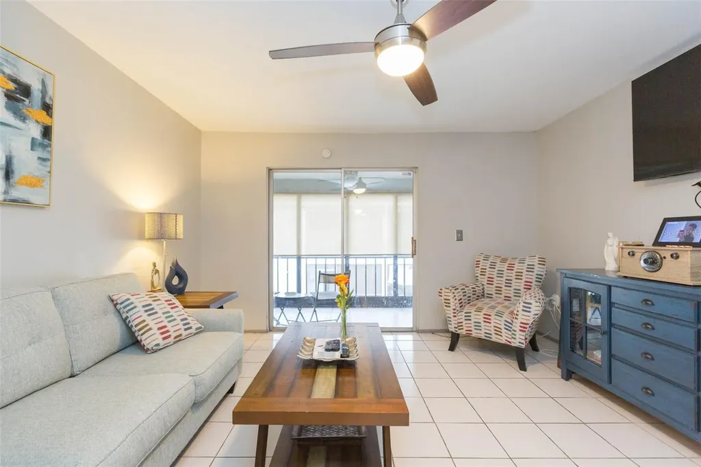 14472 Reuter Strasse Circle Tampa FL 33613