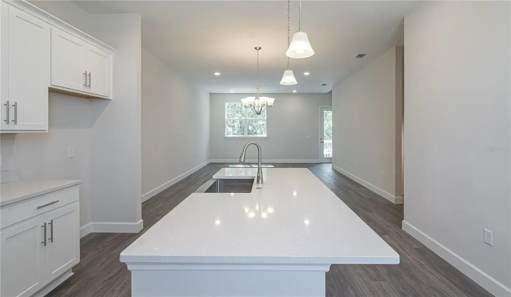 9908 Tate Lane Westchase FL 33626