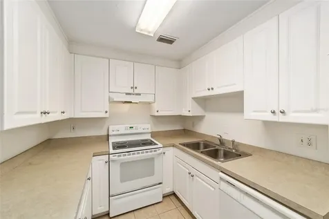 501 SW 75th Street Gainesville FL 32607