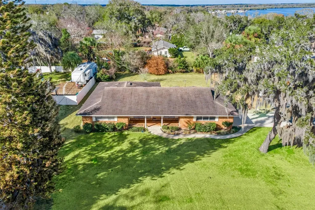 1500 Spanish Avenue Leesburg FL 34748