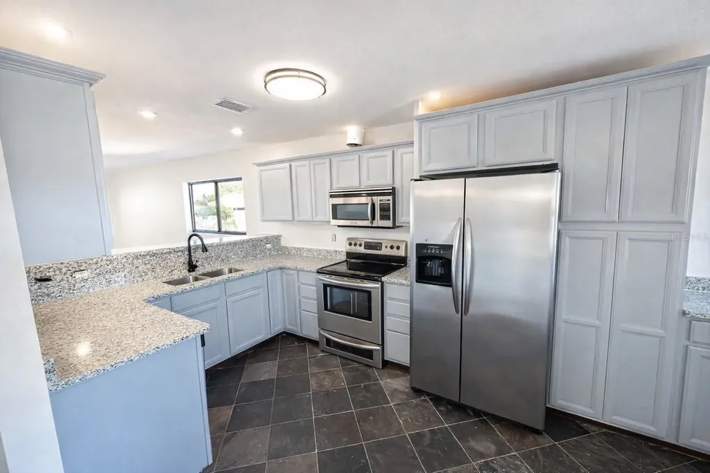 4325 Thompson Avenue Sebring FL 33875