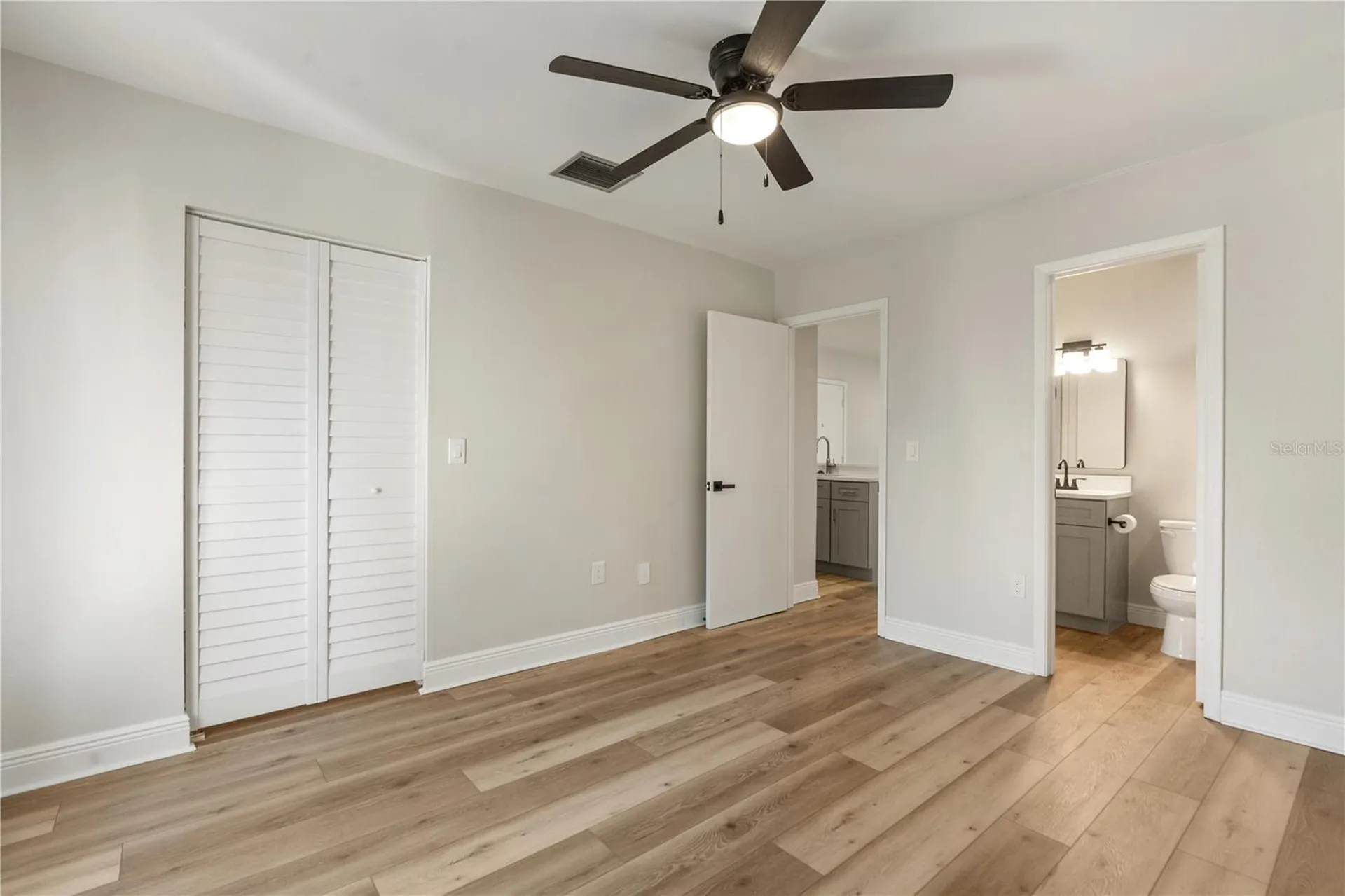 3848 N Lake Drive Tampa FL 33614