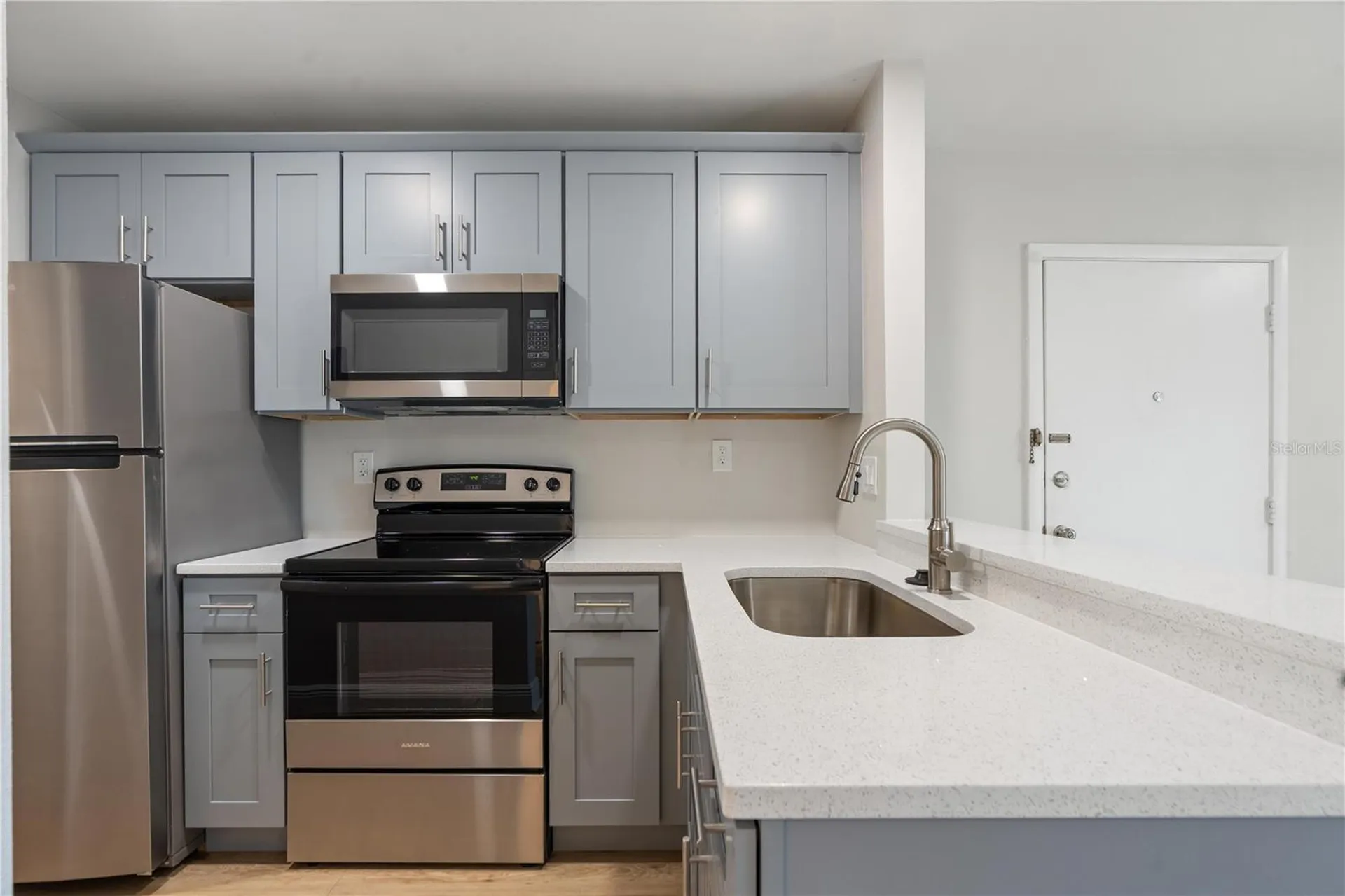 3848 N Lake Drive Tampa FL 33614