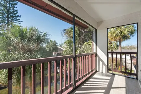 3848 N Lake Drive Tampa FL 33614