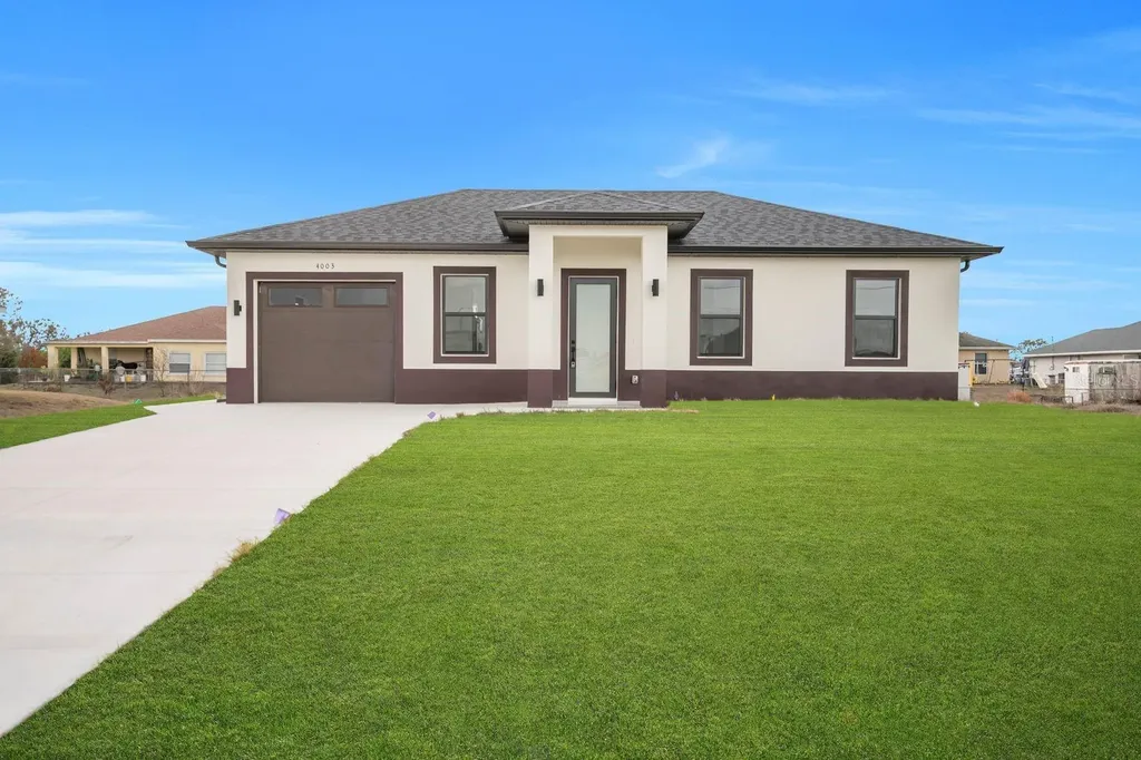 4003 10th Street SW Lehigh Acres FL 33976