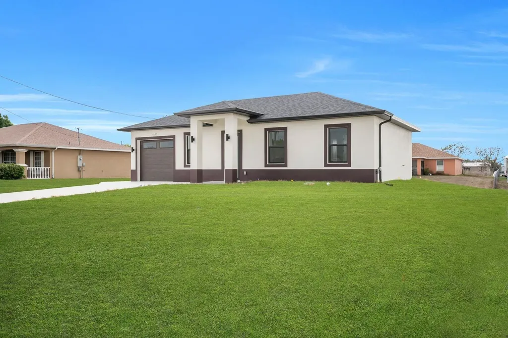 4003 10th Street SW Lehigh Acres FL 33976
