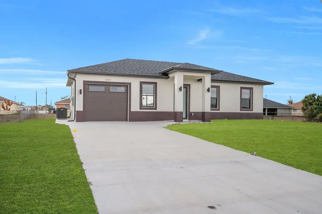 4003 10th Street SW Lehigh Acres FL 33976