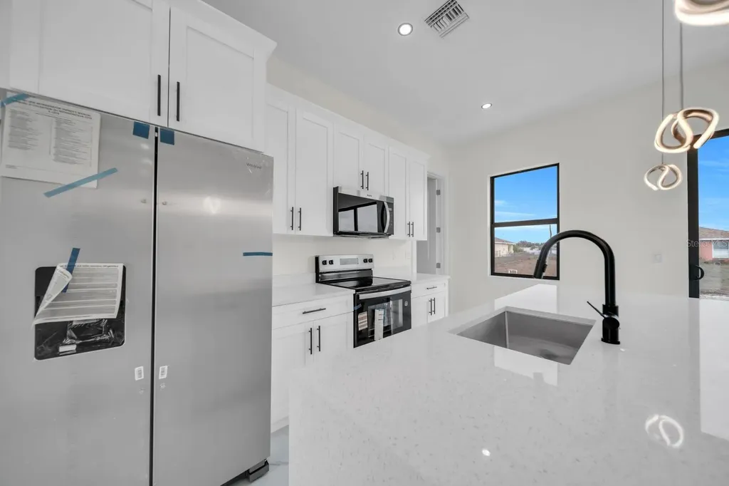 4003 10th Street SW Lehigh Acres FL 33976