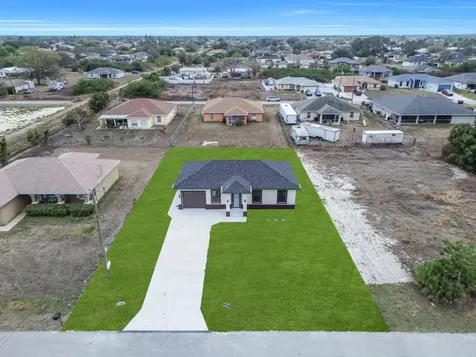 4003 10th Street SW Lehigh Acres FL 33976