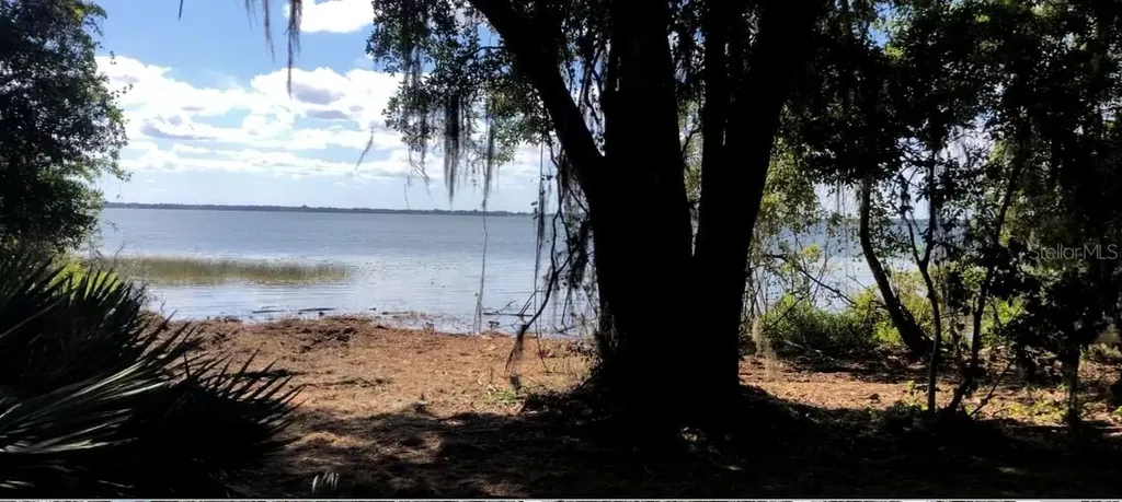Lake Reedy Boulevard N Frostproof FL 33843