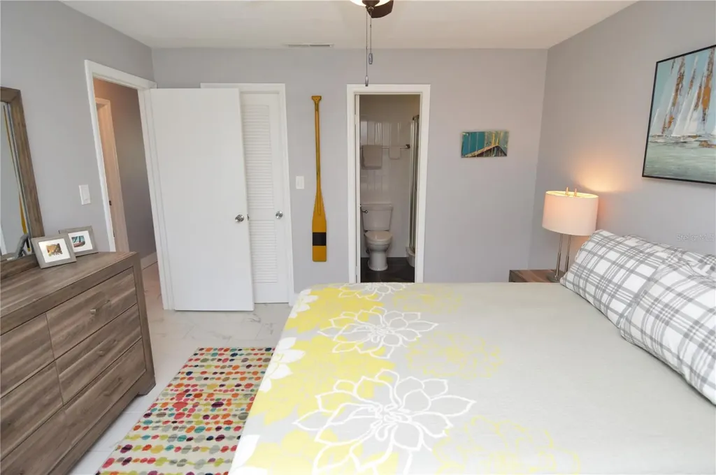 5245 Coquina Key Drive SE St Petersburg FL 33705