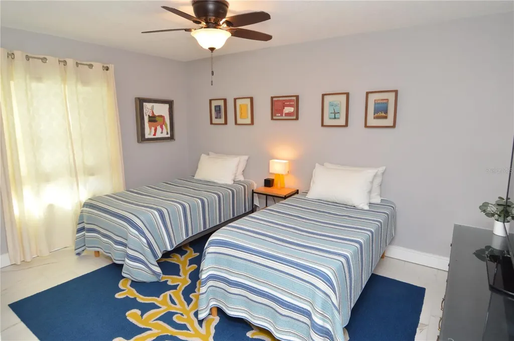 5245 Coquina Key Drive SE St Petersburg FL 33705
