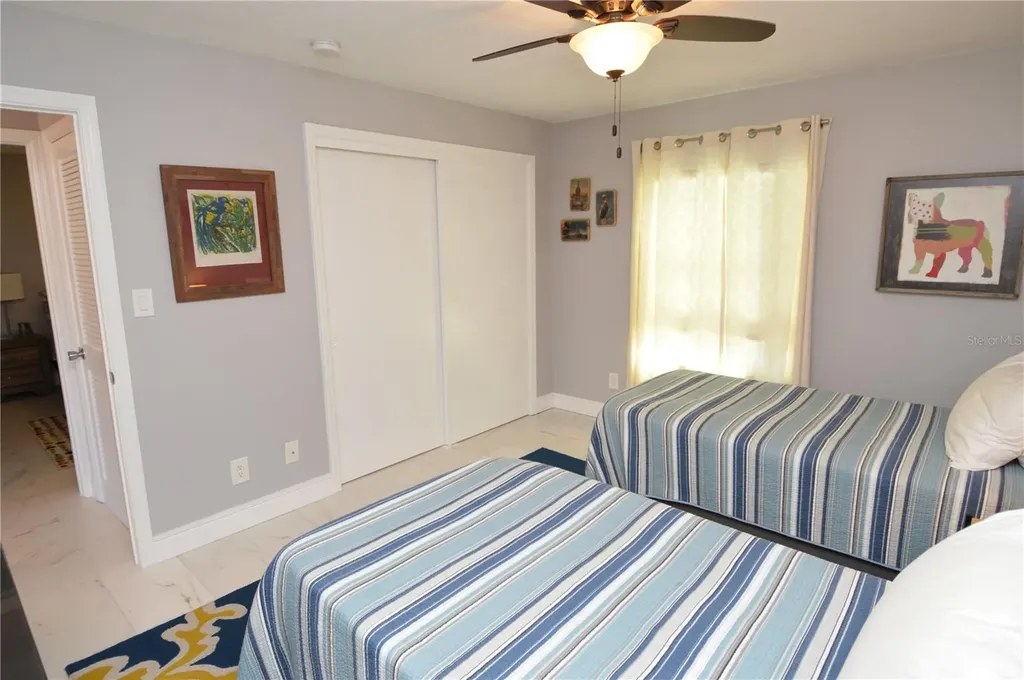 5245 Coquina Key Drive SE St Petersburg FL 33705