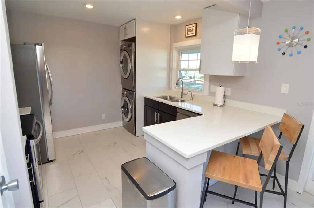 5245 Coquina Key Drive SE St Petersburg FL 33705