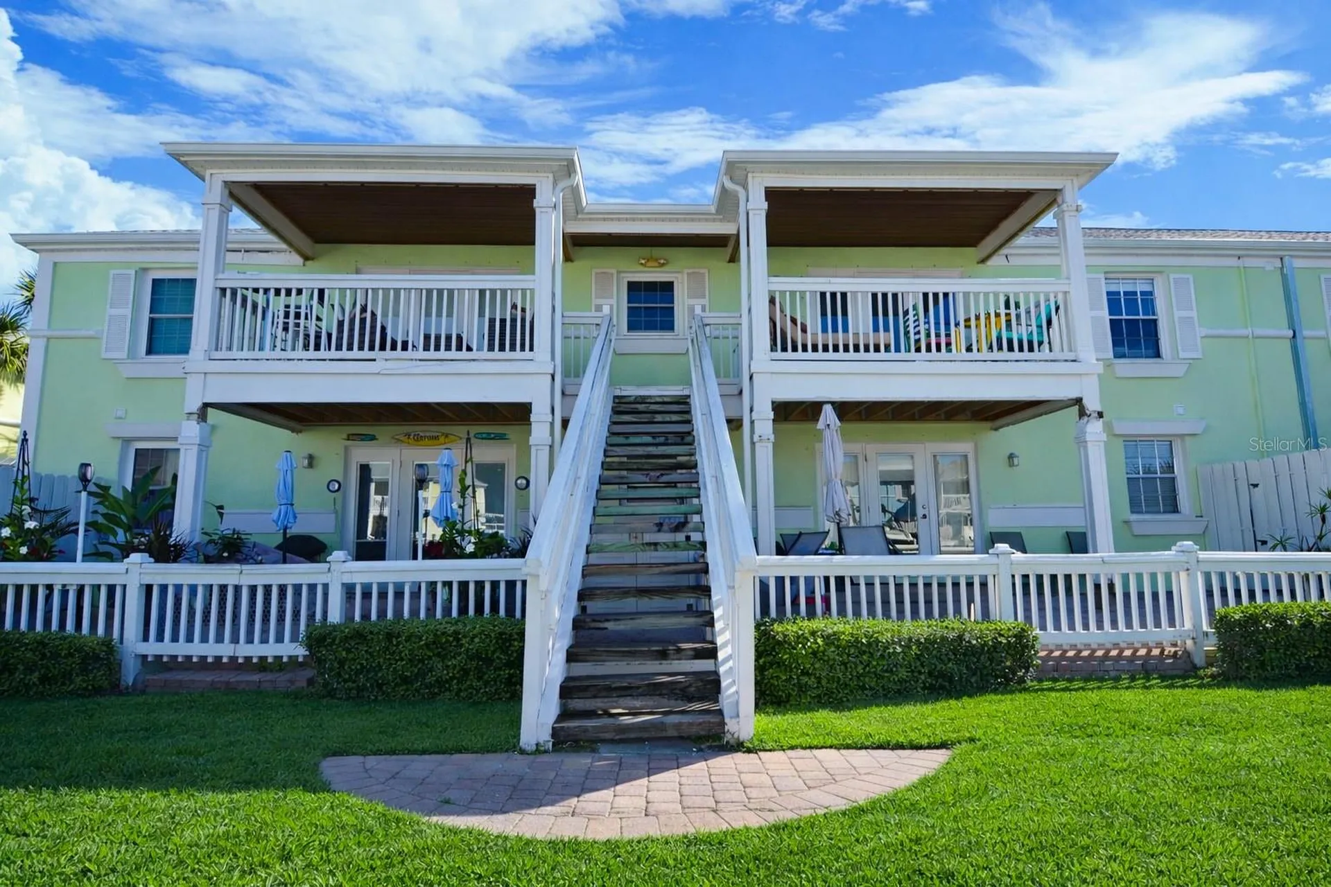 5245 Coquina Key Drive SE St Petersburg FL 33705