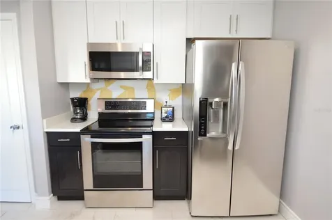 5245 Coquina Key Drive SE St Petersburg FL 33705