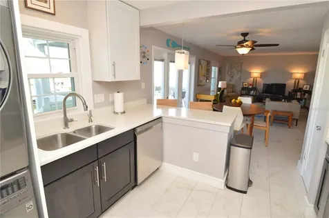 5245 Coquina Key Drive SE St Petersburg FL 33705