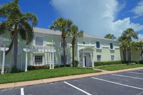 5245 Coquina Key Drive SE St Petersburg FL 33705