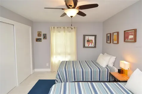 5245 Coquina Key Drive SE St Petersburg FL 33705