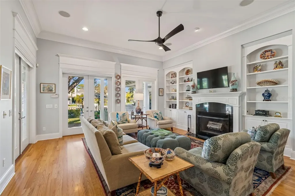 4909 W Spring Lake Drive Tampa FL 33629