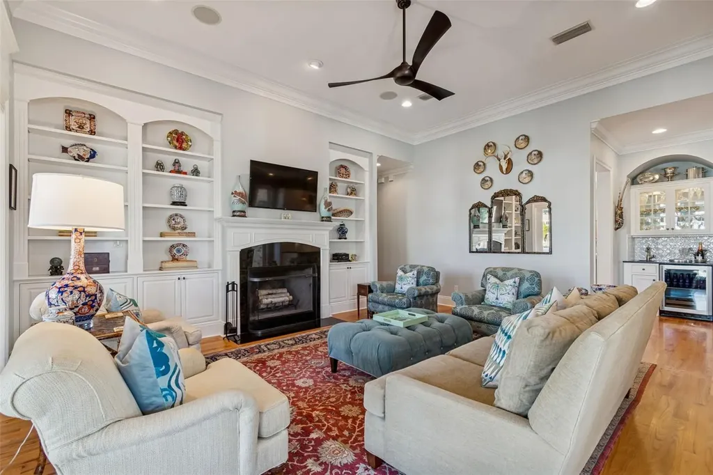 4909 W Spring Lake Drive Tampa FL 33629