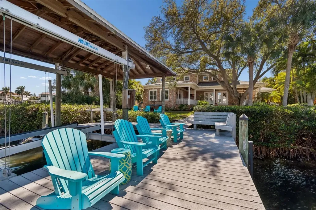4909 W Spring Lake Drive Tampa FL 33629