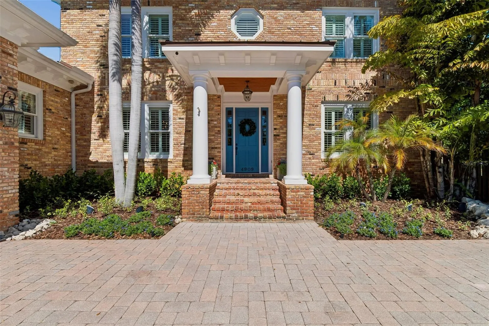4909 W Spring Lake Drive Tampa FL 33629