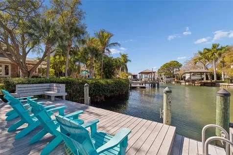 4909 W Spring Lake Drive Tampa FL 33629