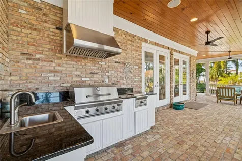 4909 W Spring Lake Drive Tampa FL 33629