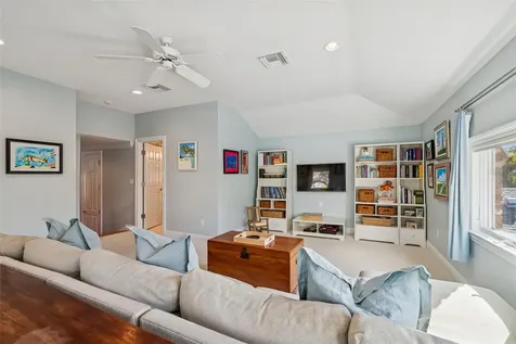 4909 W Spring Lake Drive Tampa FL 33629