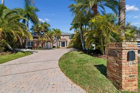 4909 W Spring Lake Drive Tampa FL 33629