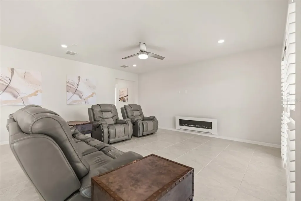 2238 Lovely Lane Davenport FL 33896