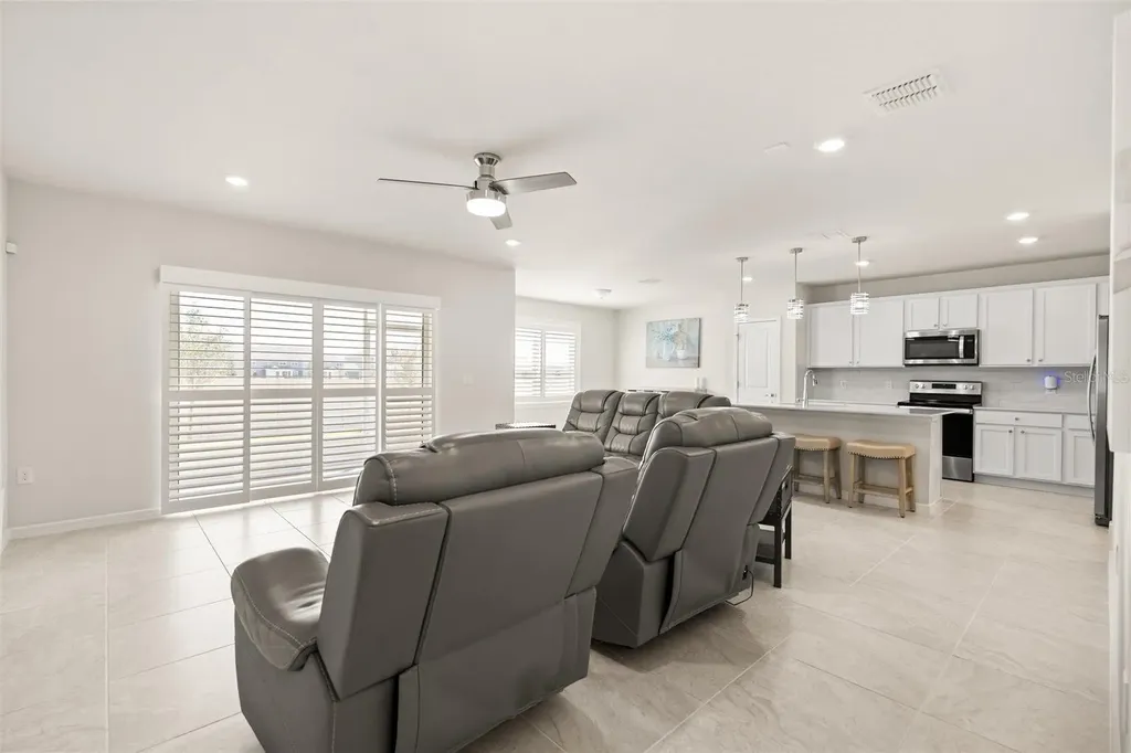 2238 Lovely Lane Davenport FL 33896