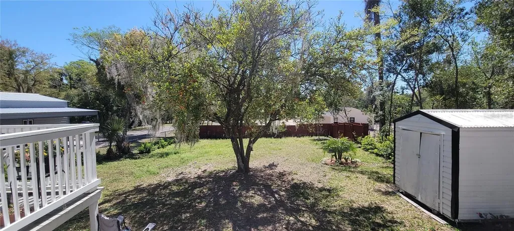 416 W Howry Deland FL 32720