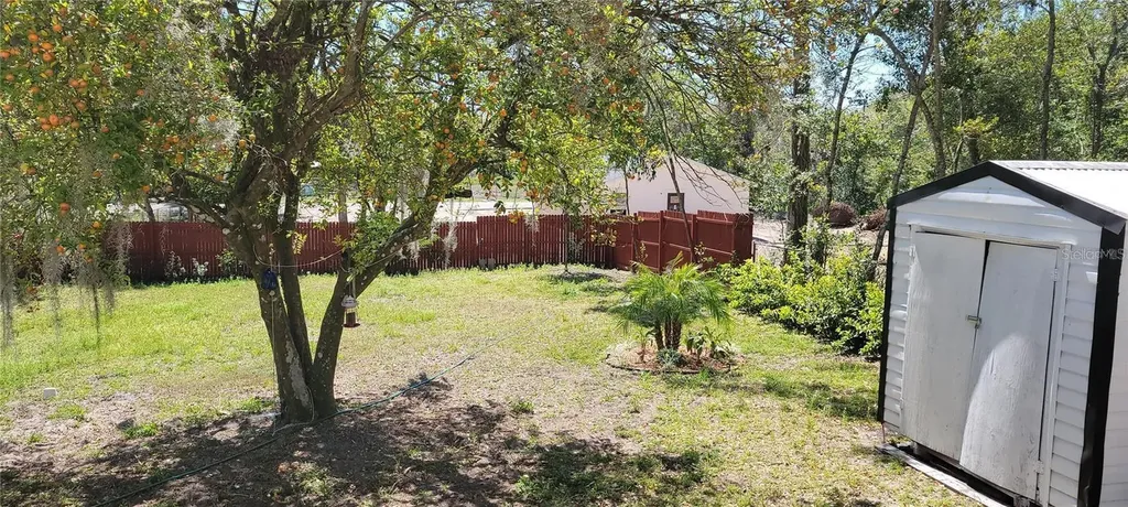 416 W Howry Deland FL 32720