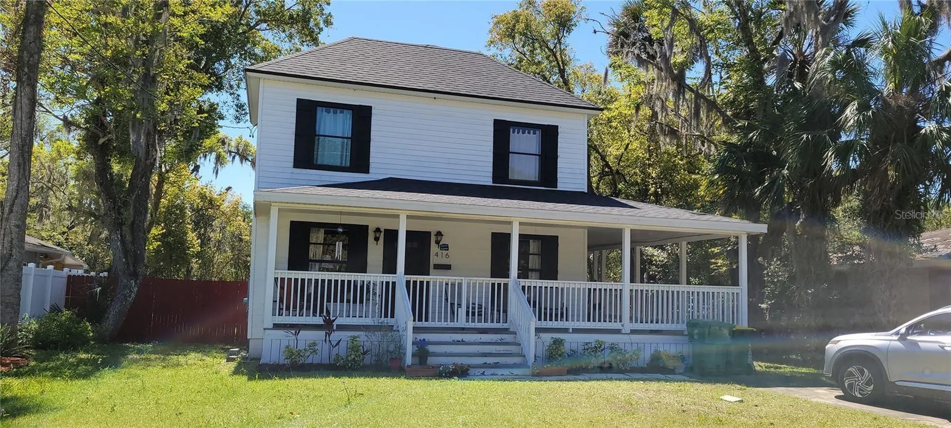 416 W Howry Deland FL 32720