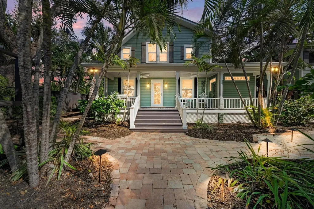 1611 Hyde Park Street Sarasota FL 34239