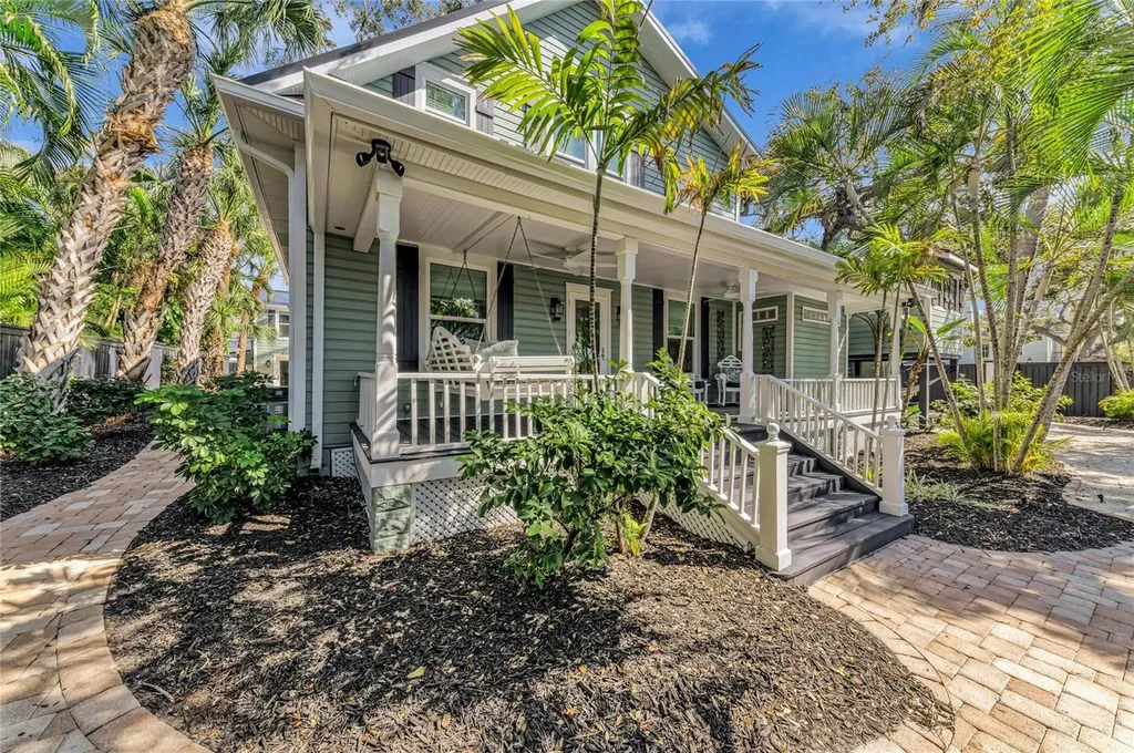 1611 Hyde Park Street Sarasota FL 34239